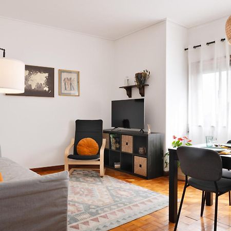 ! Luminous 2Br Top Floor ! Praca Da Republica OOporto Exteriör bild