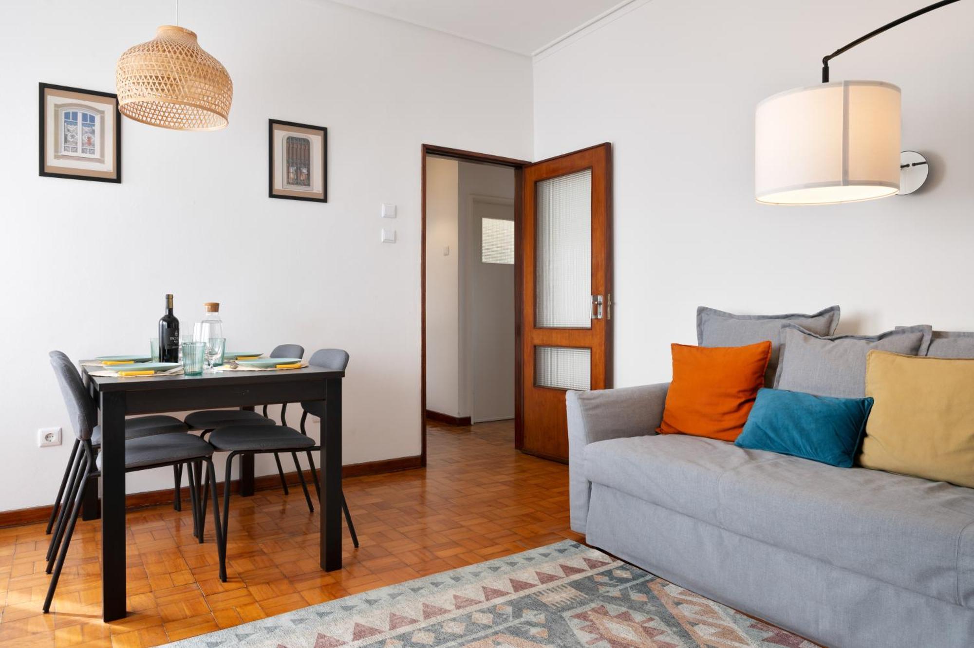 ! Luminous 2Br Top Floor ! Praca Da Republica OOporto Exteriör bild