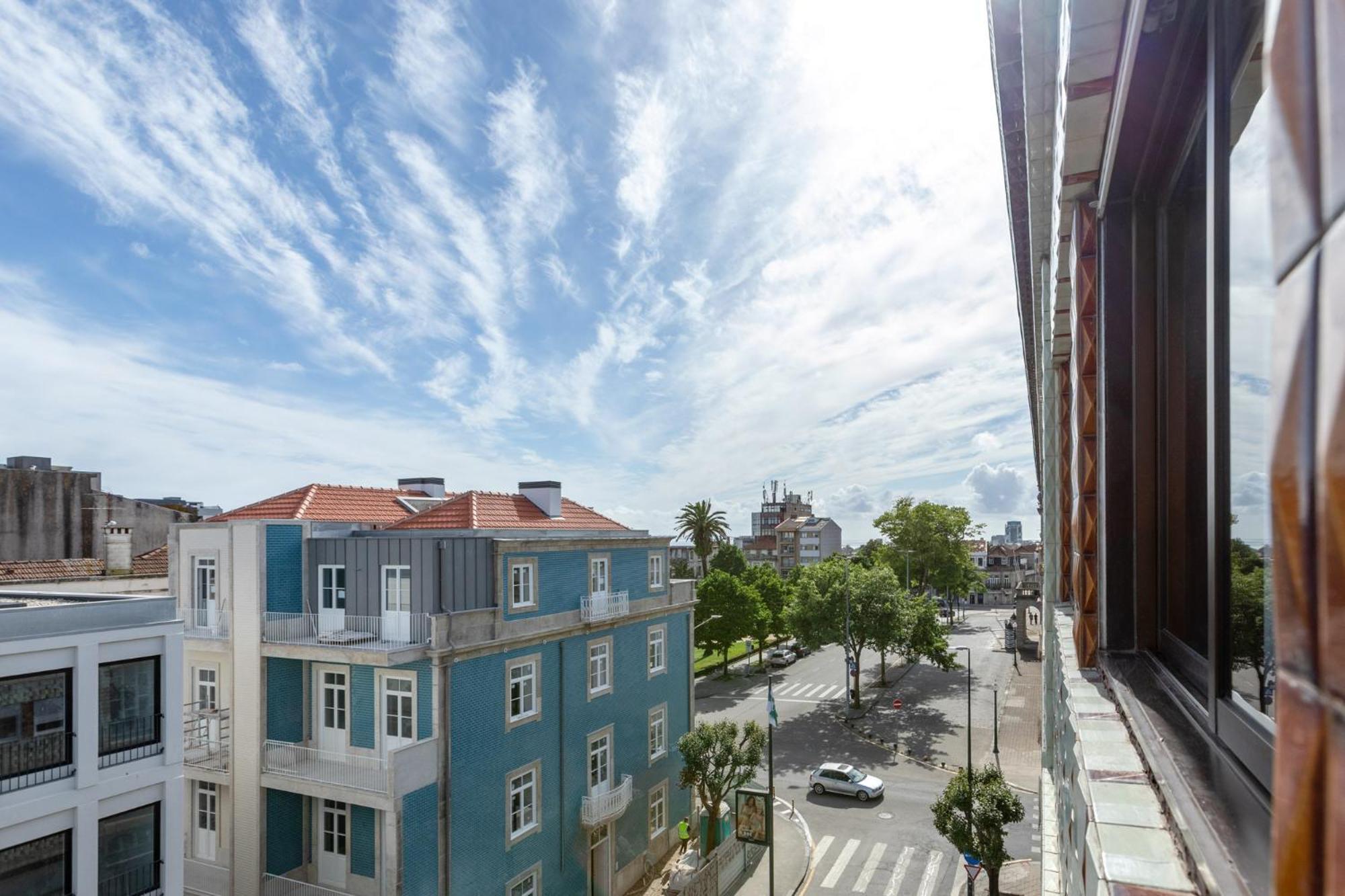 ! Luminous 2Br Top Floor ! Praca Da Republica OOporto Rum bild